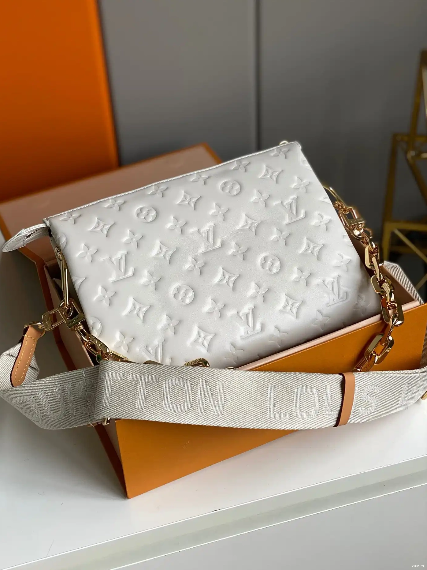 PM LOUIS VUITTON COUSSIN 0630